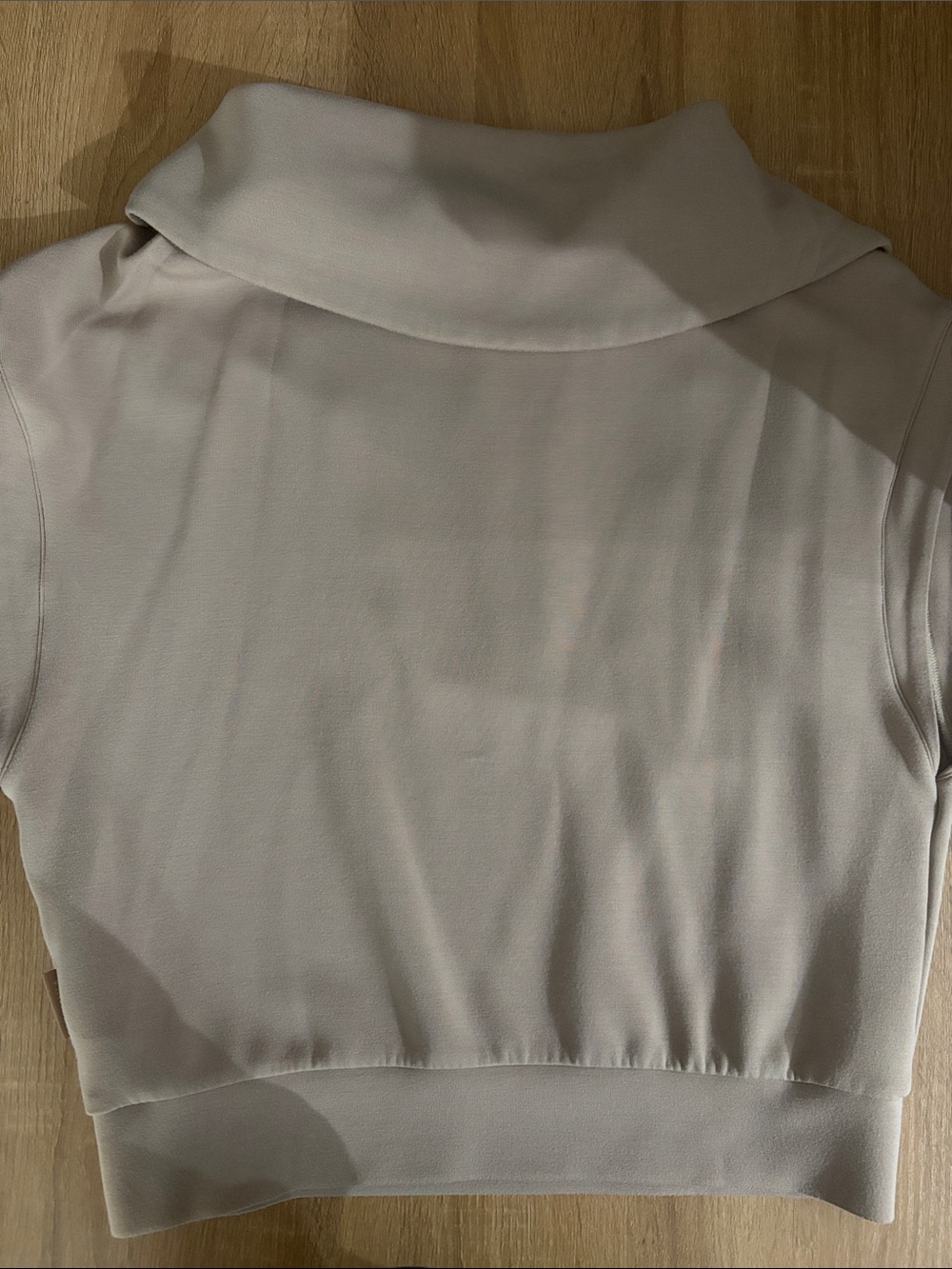 Varley Taupe Top- Zip Collar Top size medium - Picture 11 of 15